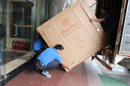 平顶山钢琴贵重工艺品无忧运